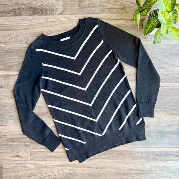 Liz Claiborne Chevron Stripe Sweater Black White Long Sleeve Size S - Picture 2 of 12